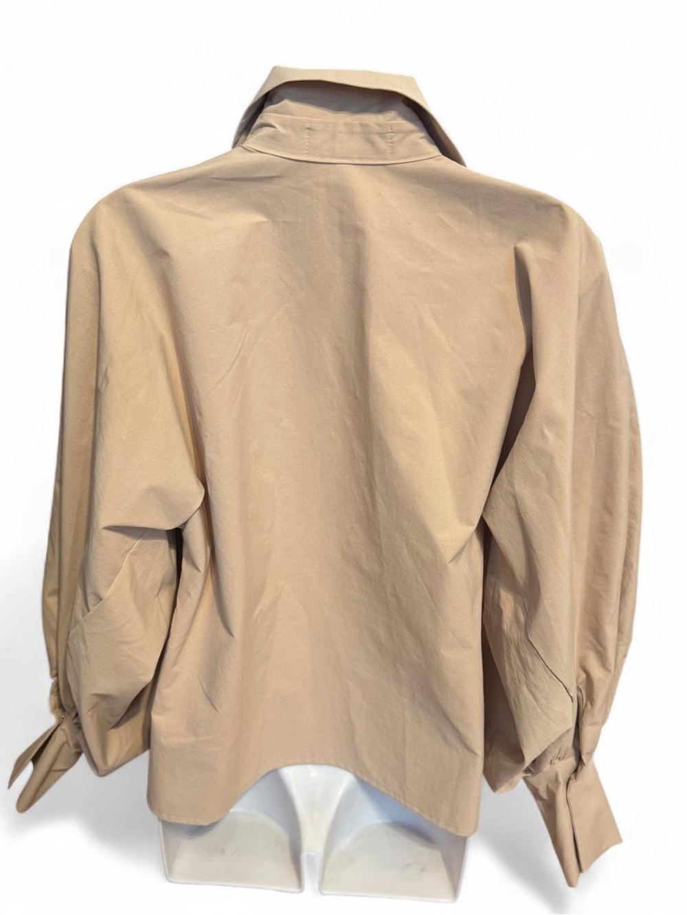 MADE BY DINT Tiered Balloon Sleeve Shirt – Beige – Size F (fits US M/ - Picture 3 of 8
